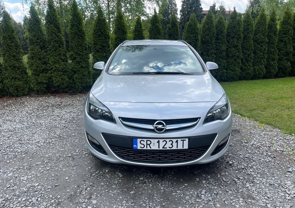 Opel Astra cena 33800 przebieg: 137000, rok produkcji 2014 z Rybnik małe 154